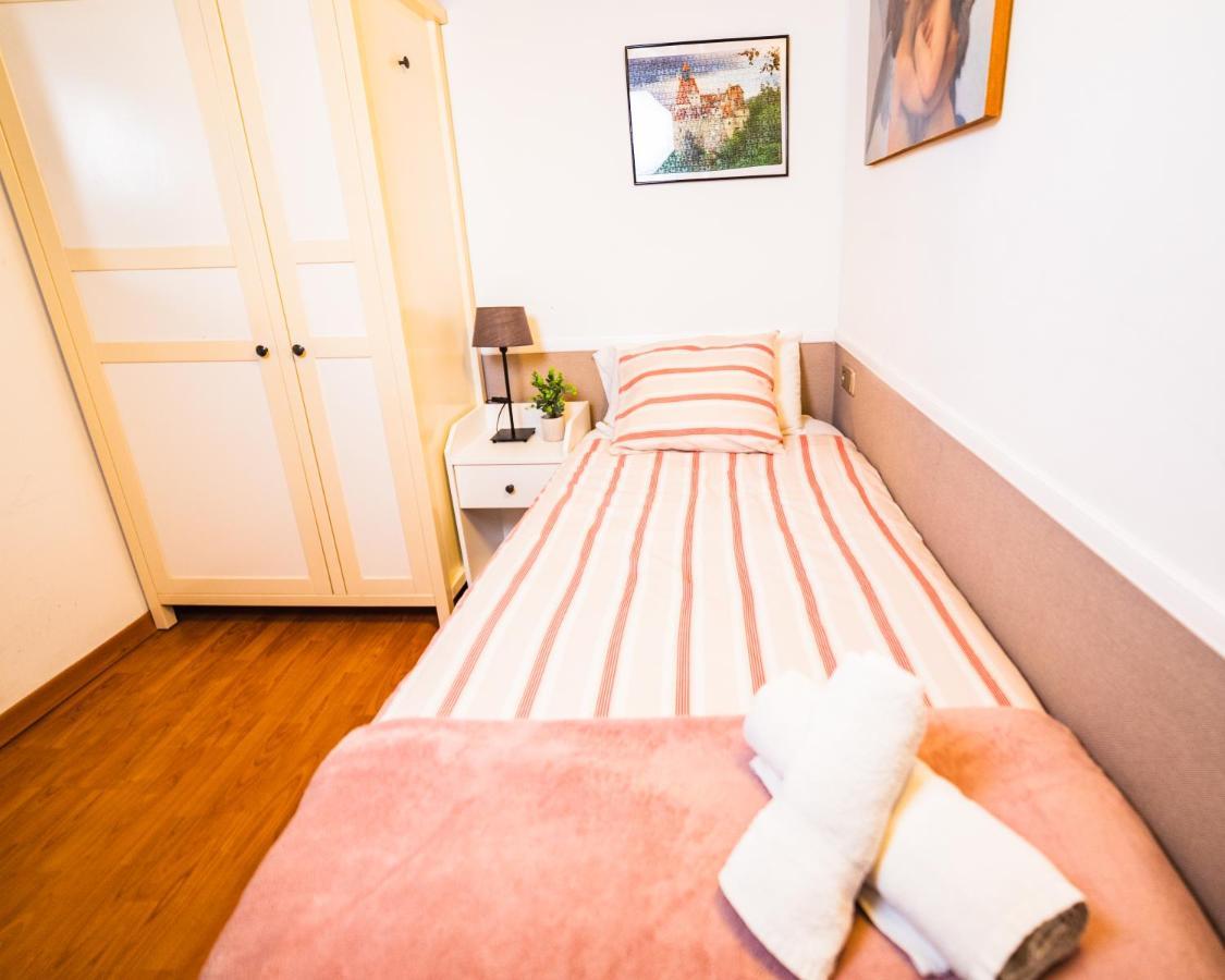 Rustic Poble Sec Apartment برشلونة المظهر الخارجي الصورة